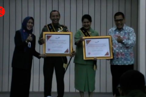 BKKBN kukuhkan Pangdam Hasanuddin jadi Duta Bapak Asuh Anak Stunting