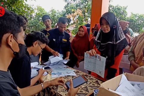 Pemerintah mulai salurkan bansos BBM & pangan di Kota Cilegon