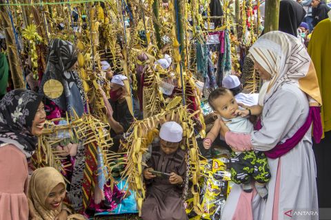 Tradisi Baayun Maulid di Kalsel