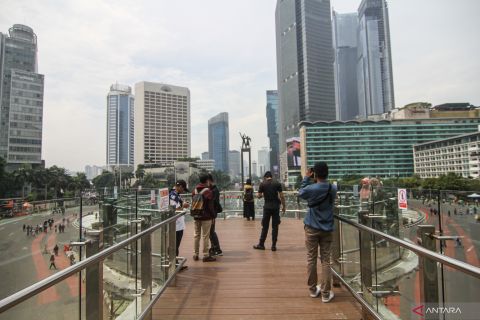 Uji coba anjungan Halte Transjakarta Bundaran HI