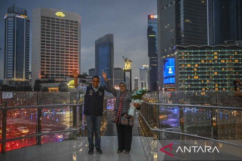 Anies resmikan Halte TransJakarta Bundaran HI