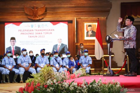 Pemberangkatan transmigran asal Jawa Timur