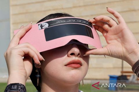 Gerhana matahari sebagian di Baghdad Irak