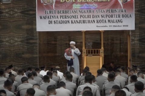 Doa bersama di Gorontalo untuk korban tragedi Kanjuruhan
