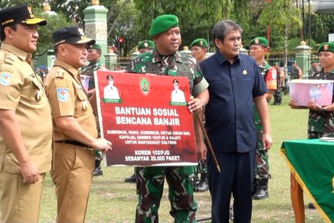 Kalteng salurkan bansos korban banjir melalui Korem 102/Pjg