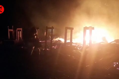 OTK bakar pos COVID-19 di Bandara Kenyam Papua