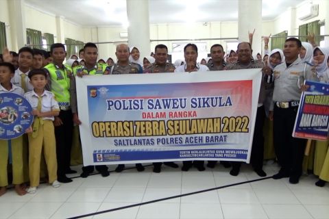 Satlantas Polres Aceh Barat ajak siswa tertib berlalu lintas