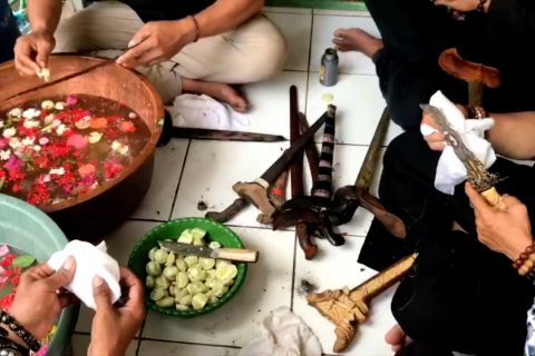 Tradisi siraman benda pusaka masih dilestarikan warga Majalengka