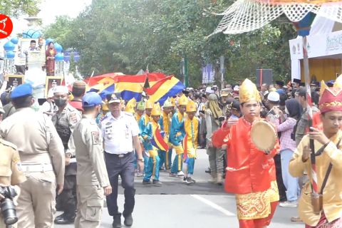 Warga Martapura antusias sambut pawai taaruf MTQ Nasional ke-29