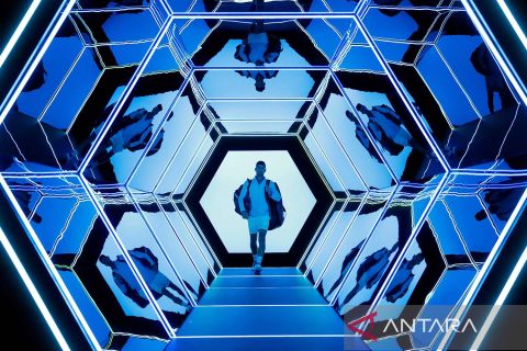 Aksi petenis top dunia di turnamen tenis Paris Masters 2022