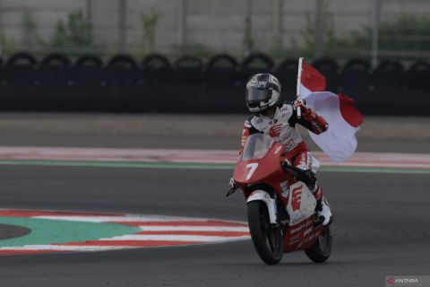 Vega Eda Pratama menangi race 2 IATC Mandalika