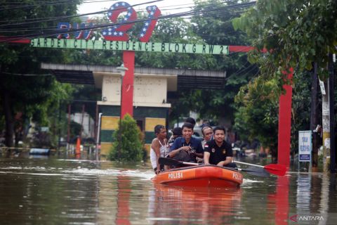 Banjir rendam perumahan di Kota Tangerang