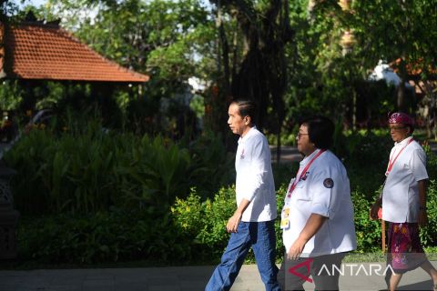 Penanaman mangrove di Tahura Ngurah Rai sebagai rangkaian KTT G20 Indonesia