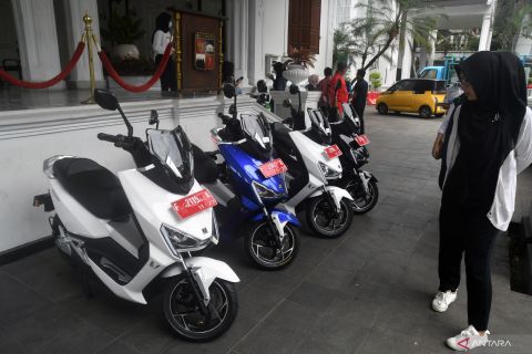 Pemkot Bogor jadi pemerintah kota pertama yang gunakan kendaran dinas energi listrik