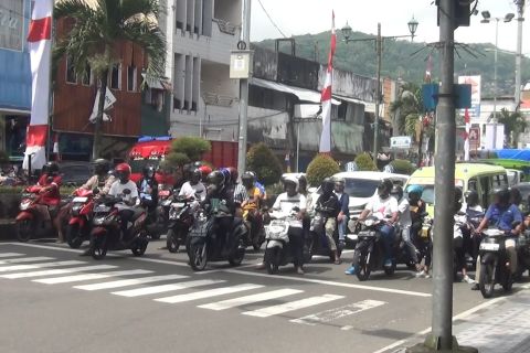 Awal penindakan, 20 pelanggar di Ambon terkena tilang elektronik