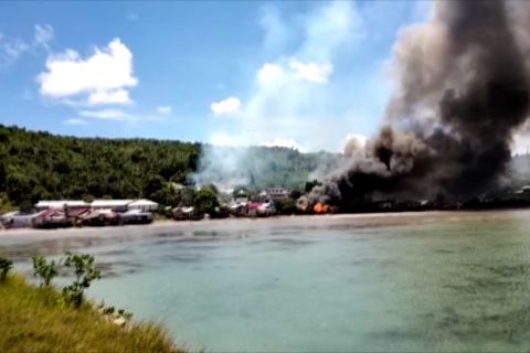 Bupati minta Polisi tindak tegas pelaku konflik antar desa di Malra