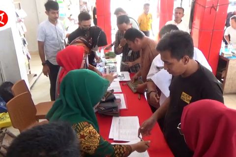 Kini pedagang pasar di Kendari terlindungi BPJAMSOSTEK