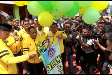 Menpora resmikan lintasan atletik internasional pertama di Sumbar