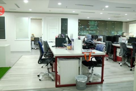 Ini kata Kadin DKI dan Apindo soal WFH saat insidental