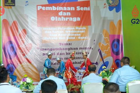 Melihat anak binaan LPKA Gorontalo belajar seni tradisional