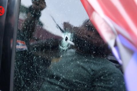 Senpi Bripka FM meletus, satu pengendara mobil di Pontianak tewas