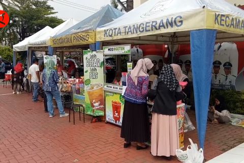 Tekan laju inflasi, Disperindagkop UKM dan Kejari gelar bazar murah