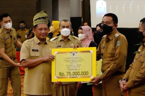 Tito ajak kepala daerah di Riau fokus pada pembangunan ekonomi