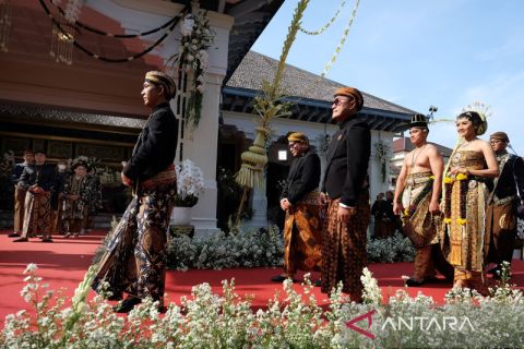 Prosesi ngunduh mantu pernikahan Kaesang-Erina