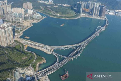 Penampakan dari udara Jembatan lintas Teluk Tseung Kwan O di Hong Kong