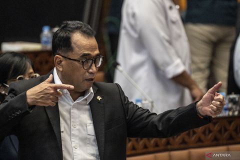 Raker Menteri Perhubungan dengan Komisi V DPR