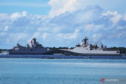 Parade kapal perang TNI AL  pada Hari Nusantara 2022
