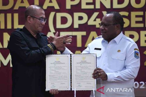 Persiapan Pemilu 2024, Kemendagri serahkan DP4 ke KPU