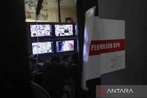 Pemeriksaan rekaman CCTV DPRD Jatim usai OTT KPK