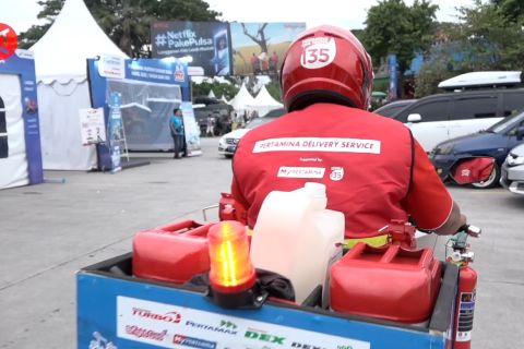 2 motoris siaga layani pemudik di rest area KM 57 tol Japek
