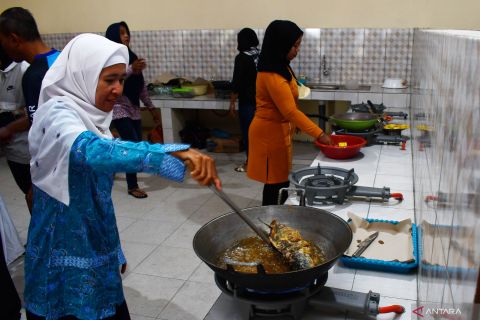Dapur umum gratis dengan gas metana di TPA Kota Madiun