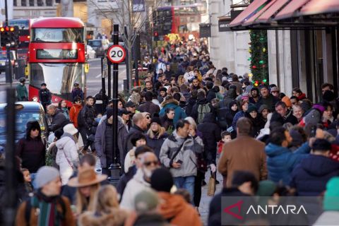 Antusiasme warga Inggris belanja penuh diskon pada Boxing Day akhir tahun