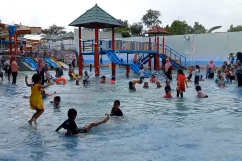 Umbul Square ramai pengunjung, mendekati suasana sebelum pandemi