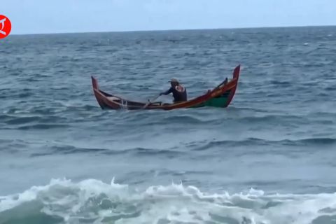 BMKG imbau pelaku perjalanan laut waspada gelombang tinggi
