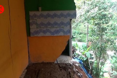 Dua rumah di Kabupaten Bogor rusak akibat gempa Sukabumi