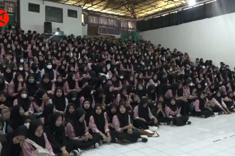 Edukasi perdagangan manusia, pelajar di Bogor nobar film dokumenter