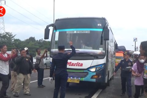 Kemenhub cek kelaikan kendaraan pariwisata di tol arah Puncak Bogor