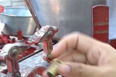UPT Metrologi Ngawi tera ulang ratusan timbangan