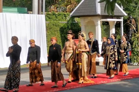 Unduh mantu Kaesang-Erina di Loji Gandrung
