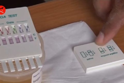 Sopir bus yang masuk terminal Kertonegoro Ngawi jalani tes urine