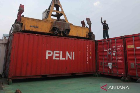 Pelni melakukan pemuatan pelayaran perdana Kapal Tol Laut Tahun 2023