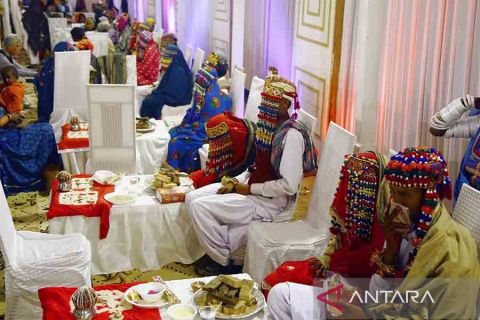 Pernikahan massal di kota pelabuhan Karachi