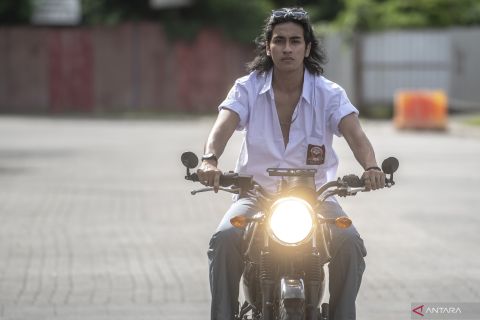 Penayangan perdana film Balada Si Roy