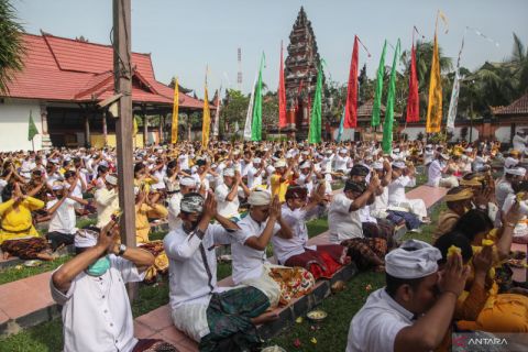Perayaan Hari Raya Kuningan di Palangka Raya