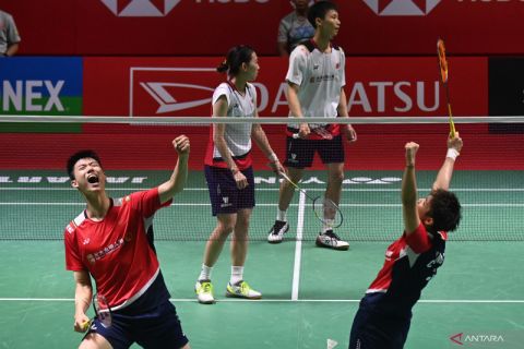 Feng/Huang juara ganda campuran Daihatsu Indonesia Masters 2023