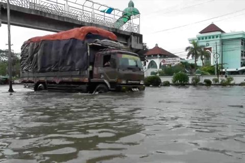 Pemerintah lakukan modifikasi cuaca atasi dampak cuaca buruk